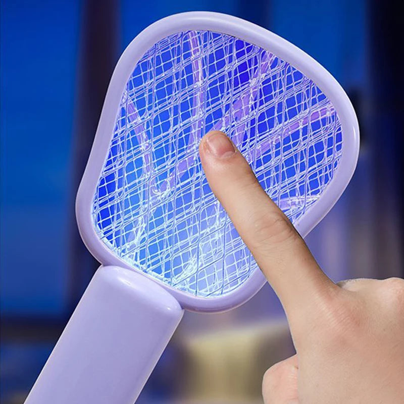 InsectoRaquette la nouvelle raquette tueuse de moustiques USB à LED 